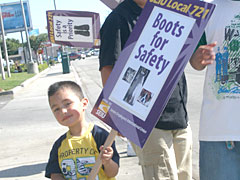 animal-worker-safety_community-support-rally_lacounty_5-5-09.jpg
