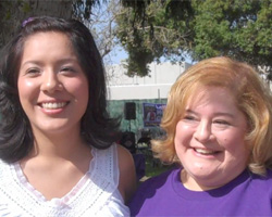 Luz-Leon-and-daughter-Laura-Santana_Watts-Healthcare_Healthy-Community-Forum_3-27.jpg